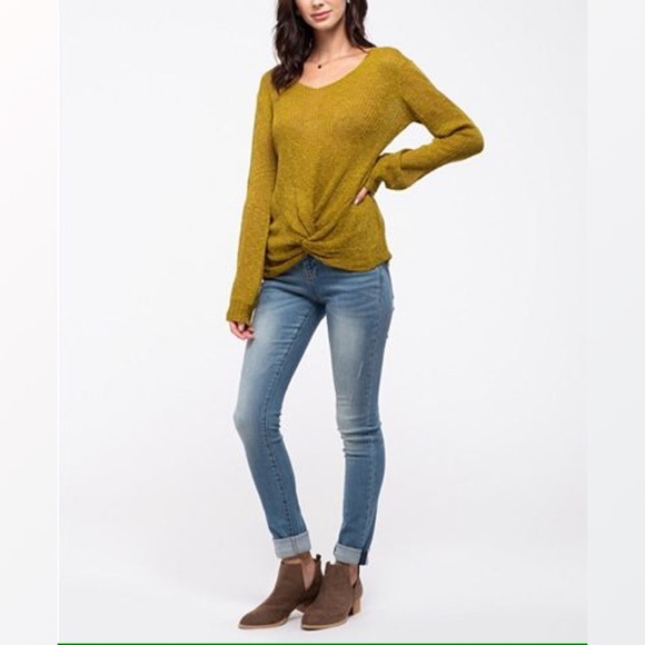 Blu Pepper Twist-Front Knit Sweater Kiwi - Picture 4 of 4